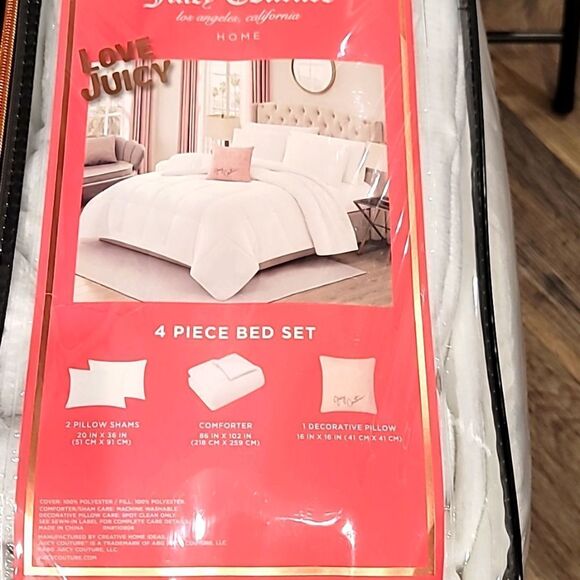 Juicy Couture Plush Velour 4-PC King Bed Set- White/Pink - Picture 9 of 9